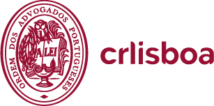 Logótipo da Ordem dos Advogados Portugueses com um emblema oval à esquerda e o texto «crlisboa» em minúsculas à direita, ambos em vermelho escuro.
